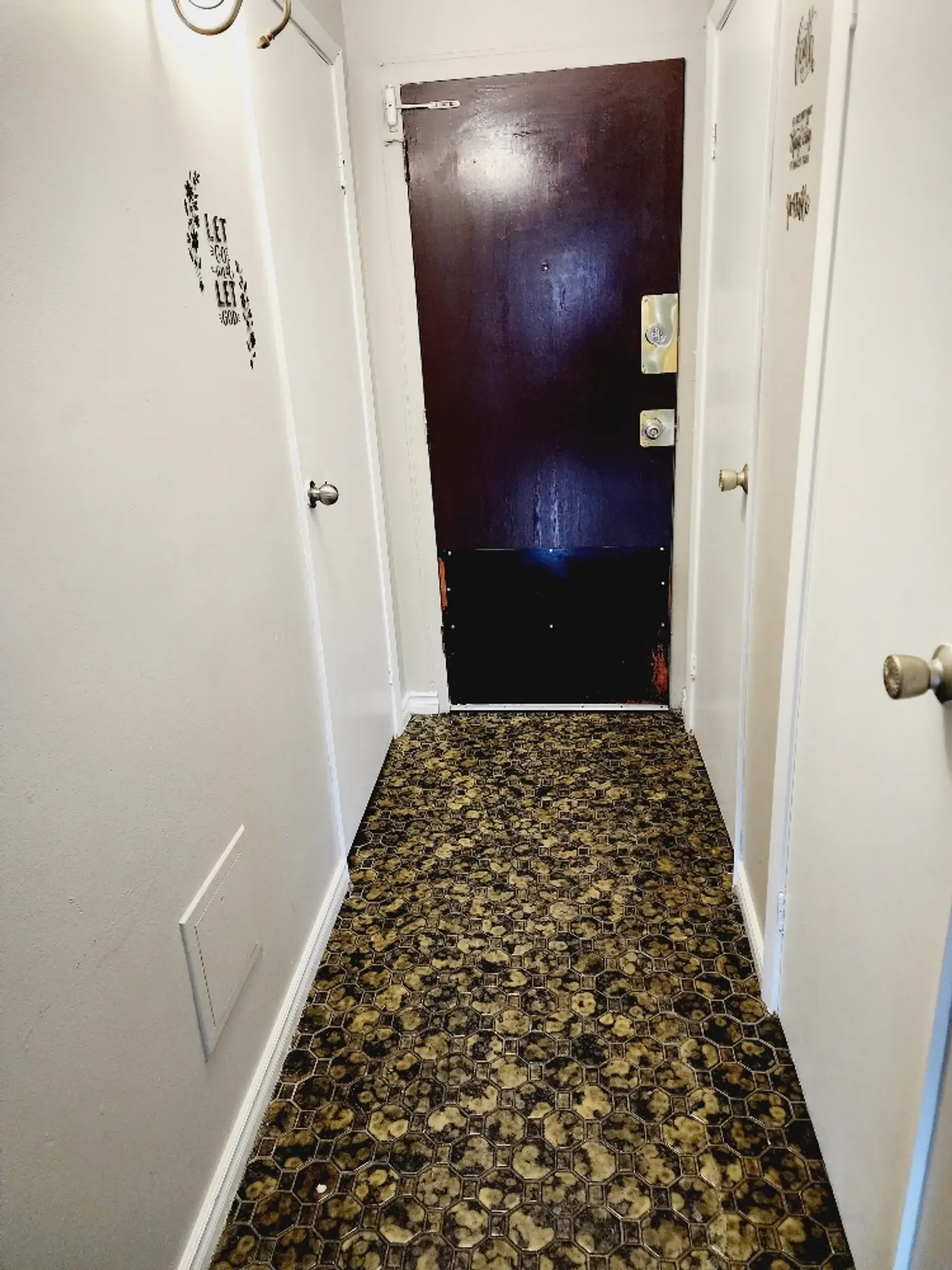 1091 Felix – Unit 25 – One-Bedroom — photo 1