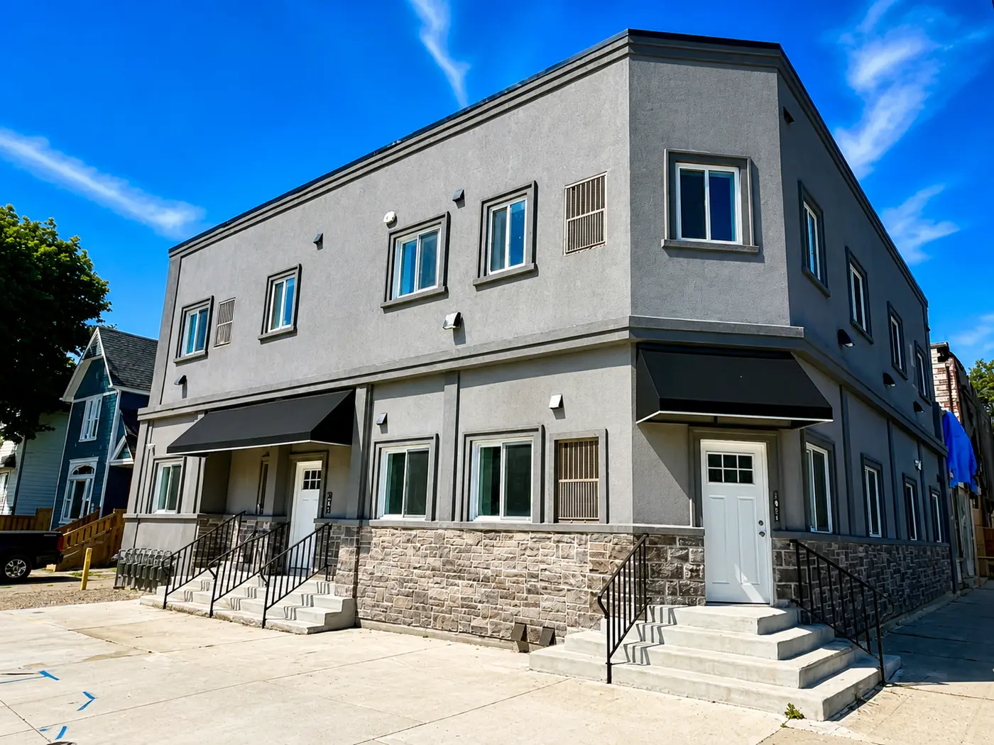 307 Wellington – Unit 3 — photo 1