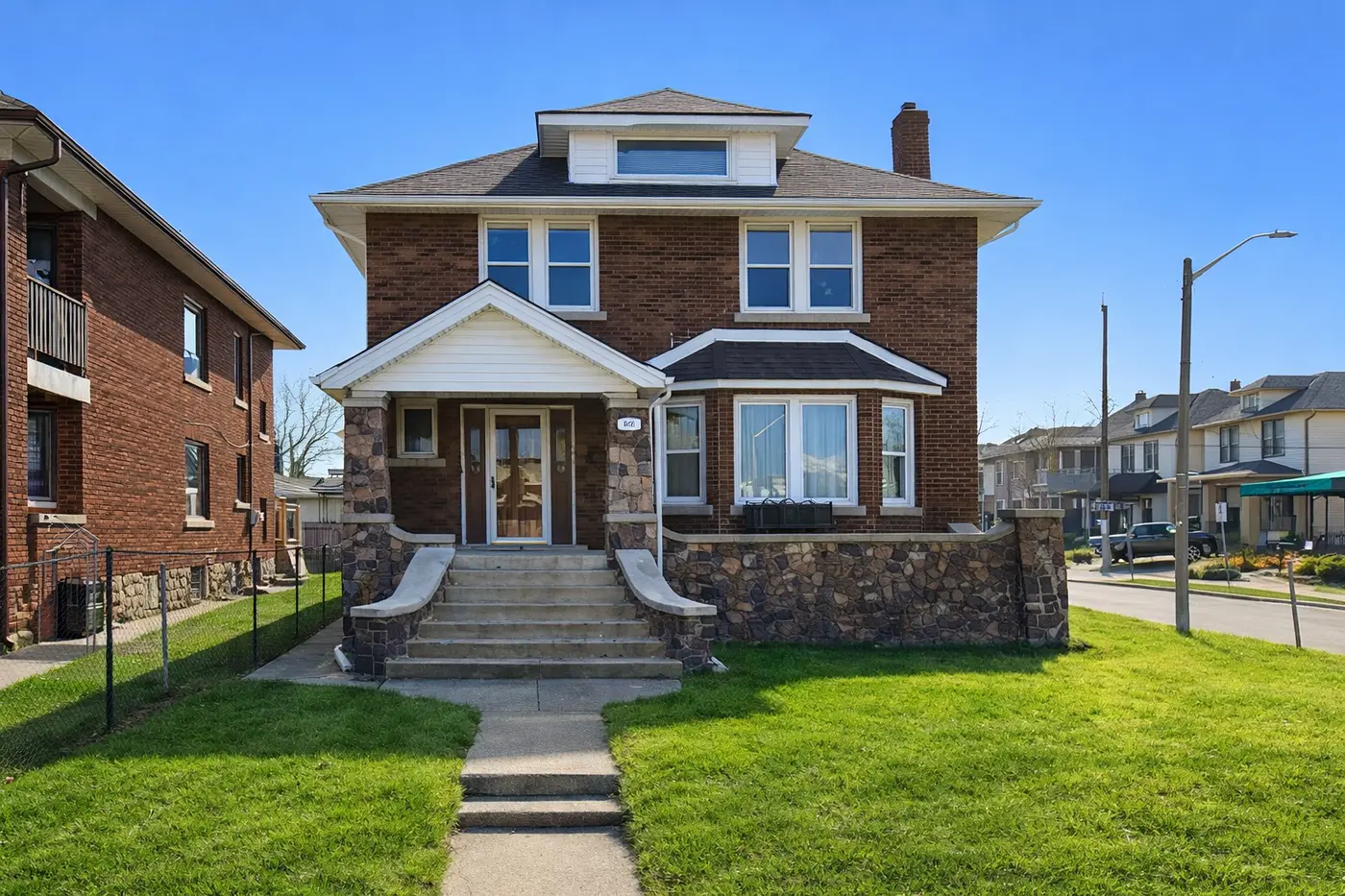 805 Giles Lower — photo 1