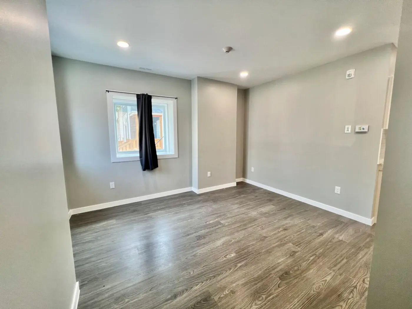 309 Wellington – 3 Bedroom, 2 Bathroom — photo 1